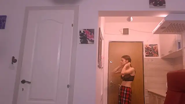 Snapshot of simyhvn chatting on October 23, 2025, 4:34 am simyhvn online show from October 23, 2025, 4:34 am