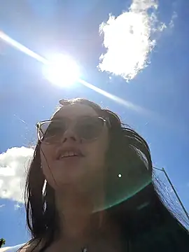 dannaparker online show from November 17, 2025, 4:46 pm