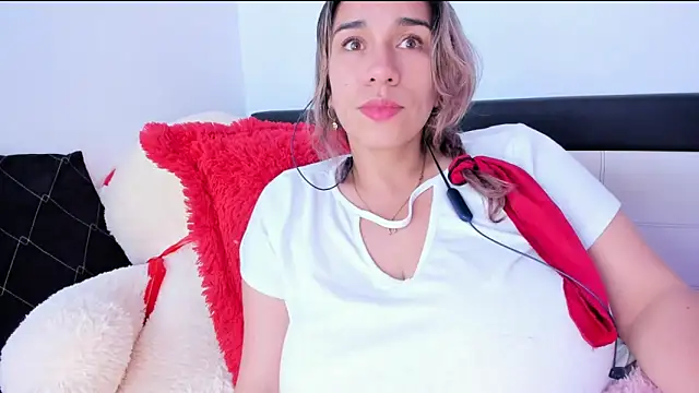 Snapshot of na-biky chatting on December 14, 2024, 4:20 pm na-biky online show from December 14, 2024, 4:20 pm