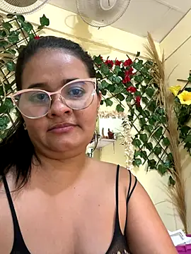 Snapshot of maymercy chatting on September 26, 2025, 12:25 am maymercy online show from September 26, 2025, 12:25 am