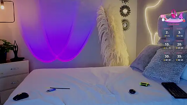 pamela reyes  online show from October 25, 2025, 6:24 pm