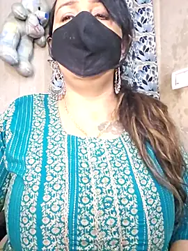 cute-tanvi online show from April 2, 2026, 12:41 am