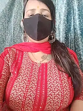 cute-tanvi online show from May 18, 2026, 4:40 am