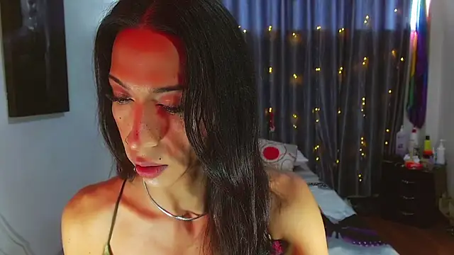 Kenisha Sweet online show from March 12, 2026, 1:50 pm