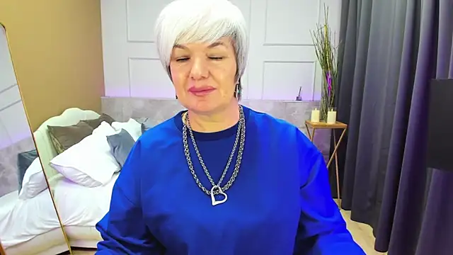 CarmenSoft online show from February 2, 2025, 8:41 pm