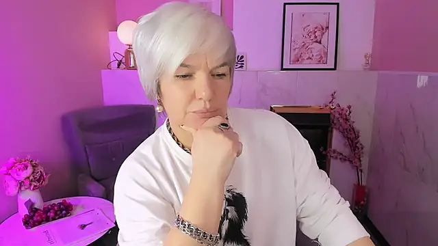 CarmenSoft online show from March 29, 2026, 8:42 pm