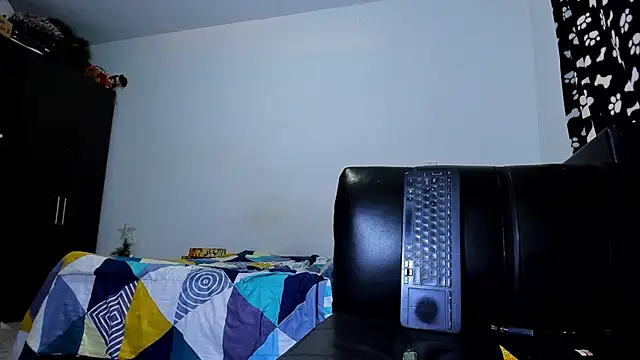 ares sexxx online show from November 22, 2025, 4:06 pm