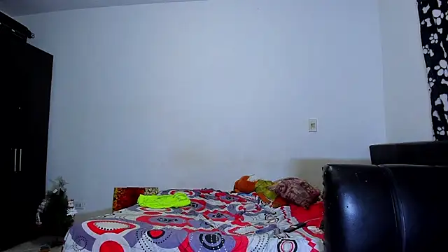 Snapshot of ares_sexxx chatting on December 16, 2025, 8:58 pm ares sexxx online show from December 16, 2025, 8:58 pm