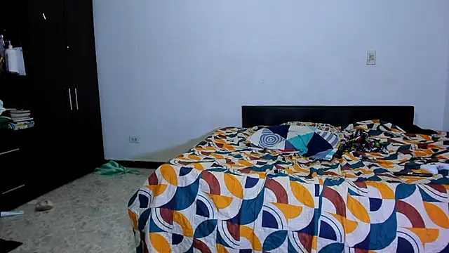 Snapshot of ares_sexxx chatting on January 17, 2026, 12:21 pm ares sexxx online show from January 17, 2026, 12:21 pm