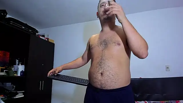 Snapshot of ares_sexxx chatting on March 13, 2026, 12:50 am ares sexxx online show from March 13, 2026, 12:50 am