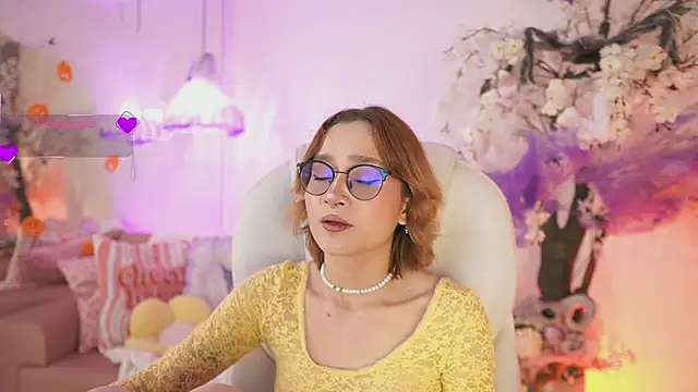 Snapshot of DalahiaRush chatting on October 25, 2025, 6:57 pm DalahiaRush online show from October 25, 2025, 6:57 pm