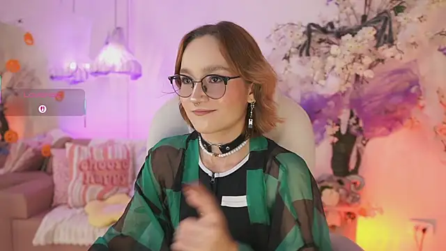 Snapshot of DalahiaRush chatting on October 29, 2025, 7:04 pm DalahiaRush online show from October 29, 2025, 7:04 pm