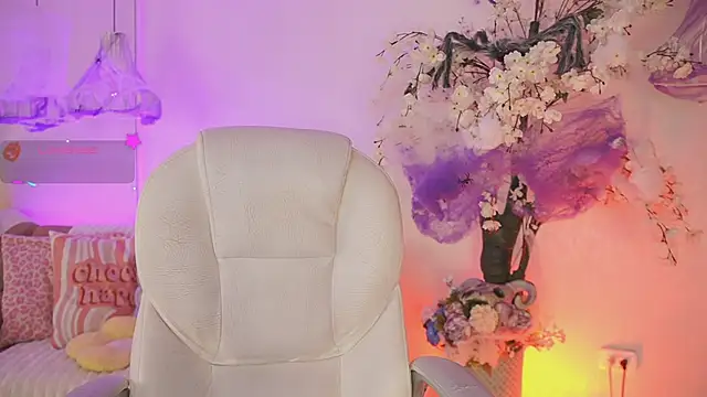 Snapshot of DalahiaRush chatting on October 30, 2025, 7:03 pm DalahiaRush online show from October 30, 2025, 7:03 pm