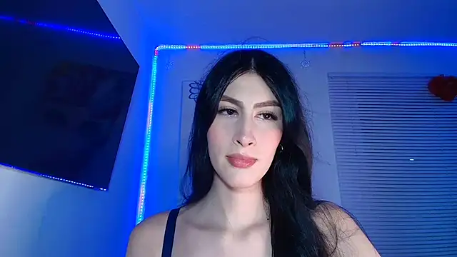 valeria gonzales  online show from November 13, 2025, 11:36 pm