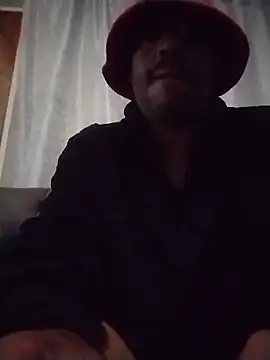 Snapshot of Wanderkid33 chatting on December 3, 2025, 10:19 pm Wanderkid33 online show from December 3, 2025, 10:19 pm