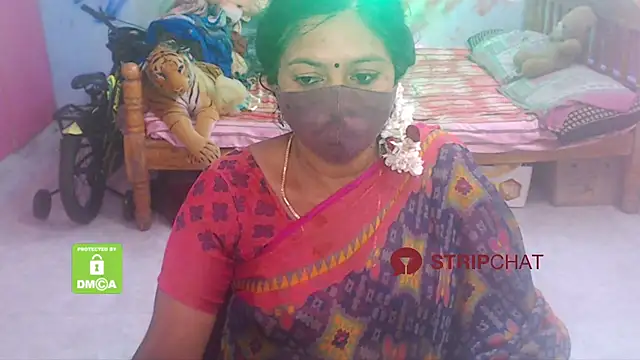 Snapshot of Novapol chatting on December 25, 2024, 5:37 pm Novapol online show from December 25, 2024, 5:37 pm