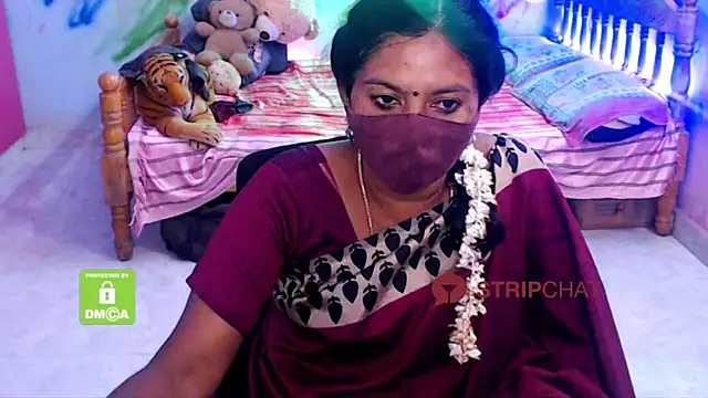 Snapshot of Novapol chatting on January 7, 2025, 5:53 pm Novapol online show from January 7, 2025, 5:53 pm