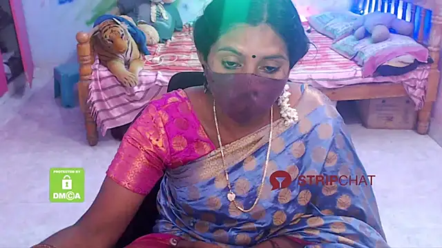 Snapshot of Novapol chatting on January 12, 2025, 12:23 pm Novapol online show from January 12, 2025, 12:23 pm