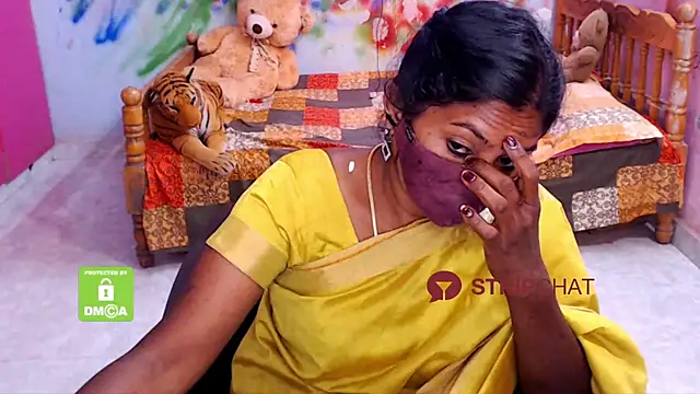 Snapshot of Novapol chatting on February 13, 2025, 4:54 am Novapol online show from February 13, 2025, 4:54 am