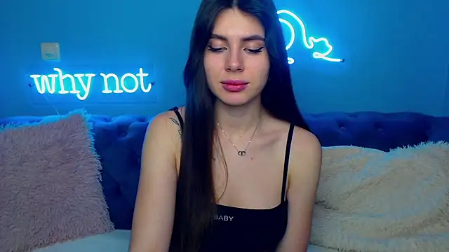 ViollinaLove online show from February 7, 2025, 11:56 am