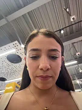 Snapshot of Hall_16 chatting on November 15, 2025, 9:32 pm Hall 16 online show from November 15, 2025, 9:32 pm