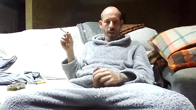 207RCCam online show from November 16, 2025, 4:29 am