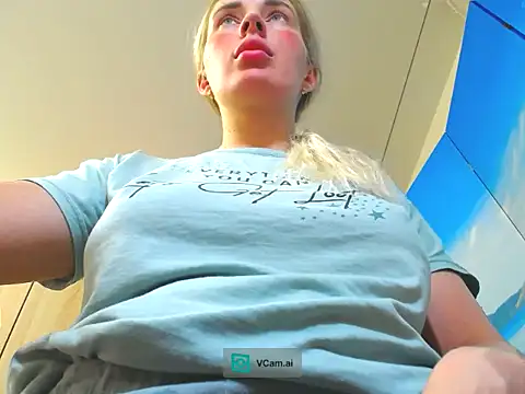 Snapshot of miaa_sunn chatting on June 10, 2026, 8:19 pm miaa sunn online show from June 10, 2026, 8:19 pm