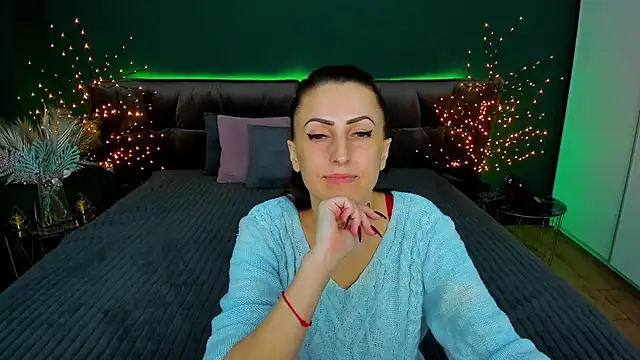 Rebecca Diamond online show from February 2, 2025, 9:40 am