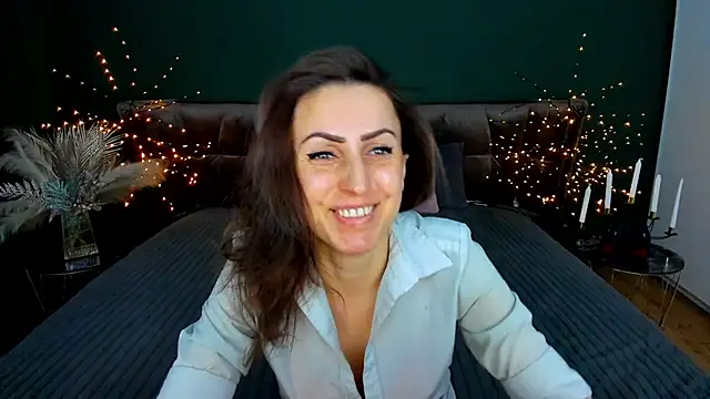 Snapshot of Rebecca_Diamond chatting on February 22, 2026, 7:08 am Rebecca Diamond online show from February 22, 2026, 7:08 am