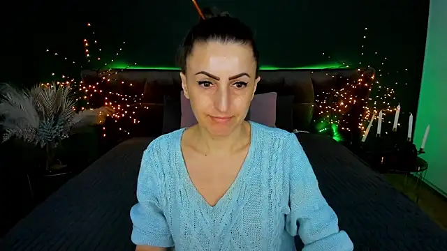 Snapshot of Rebecca_Diamond chatting on March 1, 2026, 6:26 am Rebecca Diamond online show from March 1, 2026, 6:26 am