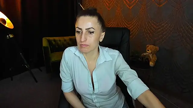 Snapshot of Rebecca_Diamond chatting on April 30, 2026, 5:25 am Rebecca Diamond online show from April 30, 2026, 5:25 am