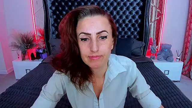 Snapshot of Rebecca_Diamond chatting on May 11, 2026, 5:46 am Rebecca Diamond online show from May 11, 2026, 5:46 am