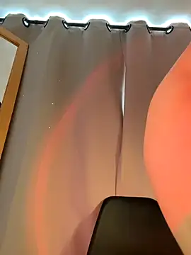 Snapshot of curchez_ chatting on November 19, 2025, 3:56 pm curchez online show from November 19, 2025, 3:56 pm