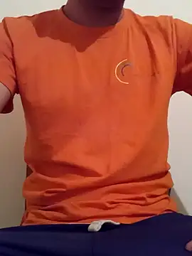 Snapshot of Rolandxxxr chatting on January 24, 2025, 4:17 pm Rolandxxxr online show from January 24, 2025, 4:17 pm