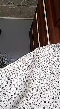 Snapshot of Rolandxxxr chatting on March 10, 2025, 1:32 pm Rolandxxxr online show from March 10, 2025, 1:32 pm