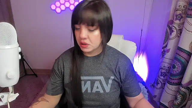 sophia grants online show from October 23, 2025, 4:34 am