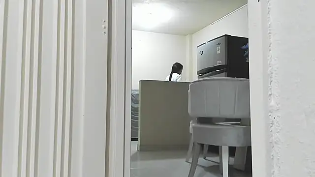 Snapshot of mara2020_69 chatting on April 13, 2026, 1:27 pm mara2020 69 online show from April 13, 2026, 1:27 pm