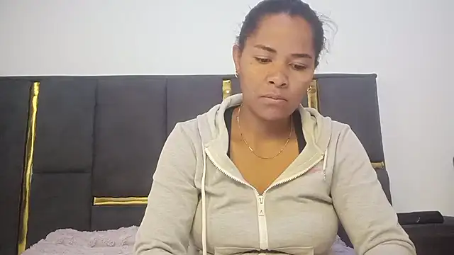 Snapshot of aleixane chatting on May 15, 2026, 5:25 am aleixane online show from May 15, 2026, 5:25 am