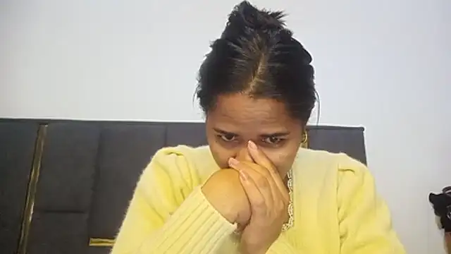 Snapshot of aleixane chatting on June 23, 2026, 6:39 pm aleixane online show from June 23, 2026, 6:39 pm