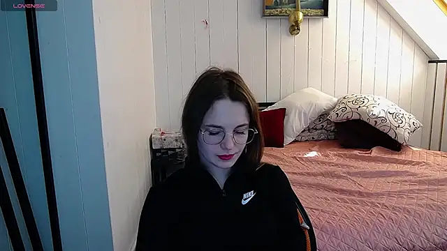 Snapshot of CindyJonson chatting on March 22, 2025, 7:36 am CindyJonson online show from March 22, 2025, 7:36 am