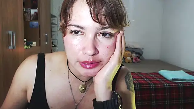 Snapshot of solamatista11 chatting on December 18, 2025, 9:21 pm solamatista11 online show from December 18, 2025, 9:21 pm