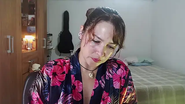 solamatista11 online show from February 24, 2026, 7:56 pm