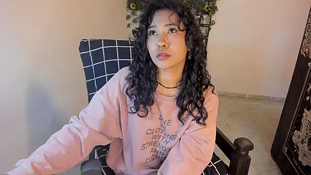 Snapshot of Mary_Rosse1 chatting on October 13, 2025, 7:03 pm Mary Rosse1 online show from October 13, 2025, 7:03 pm