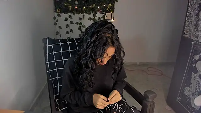 Snapshot of Mary_Rosse1 chatting on October 15, 2025, 7:25 pm Mary Rosse1 online show from October 15, 2025, 7:25 pm