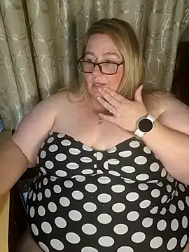 Iceprincess2bad4u online show from February 23, 2026, 6:16 pm