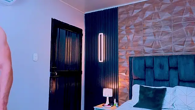 FelipeAndMarcello3 online show from March 21, 2026, 7:28 pm