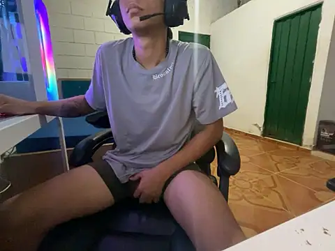 Max TheHorseDick online show from April 11, 2026, 3:00 am