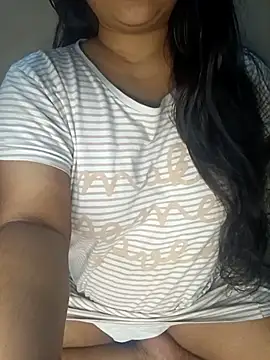 Snapshot of Sweet-Berry chatting on September 24, 2025, 12:36 am Sweet-Berry online show from September 24, 2025, 12:36 am