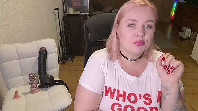 MargotGrey online show from April 17, 2026, 8:06 am