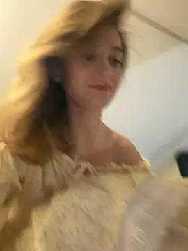 -AngelAri- online show from February 4, 2026, 6:03 pm